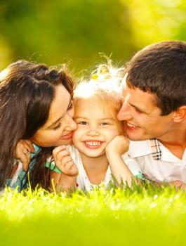 مواصفات العائلة السعيدة 