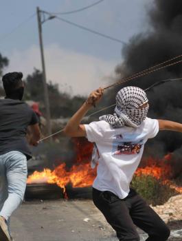 اصابات في قمع الاحتلال لمسيرة كفرقدوم 