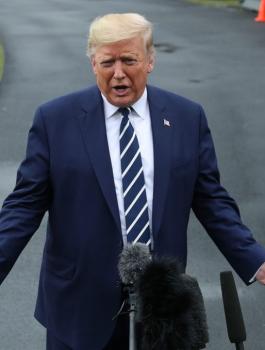 ترامب وفيروس كورونا 