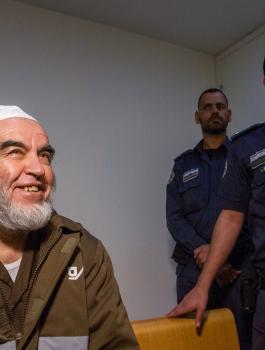 تحويل الشيخ رائد صلاح للحبس المنزلي