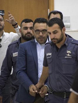 الافراج عن محافظ القدس 