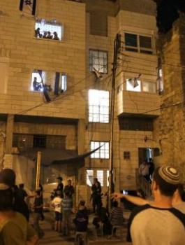 هجوم للمستوطنين شرق الخليل 