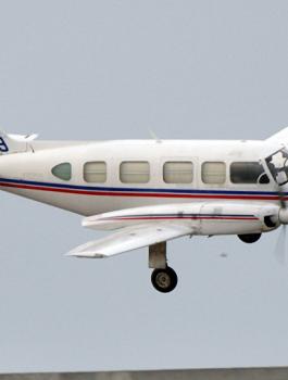 هبوط طائرة بشكل جنوني 