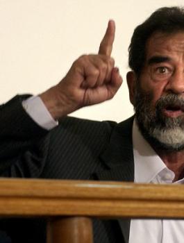 تمثال لصدام حسين في الاردن 