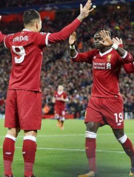 اصابة  أليكس أوكسلايد تشمبرلين