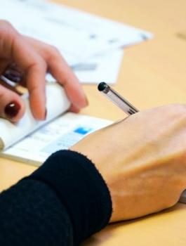 اصدار شيك بدون رصيد 