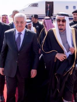 عباس والملك سلمان 