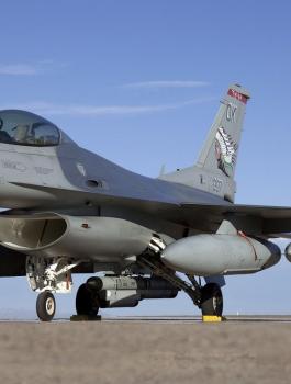 البحرين تشتري مقاتلات F16 من اميركا 