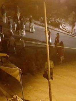 مستوطنون يهاجمون منازل المواطنين شرق الخليل
