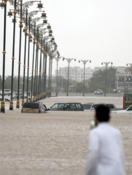 اعصار يقترب من السعودية 