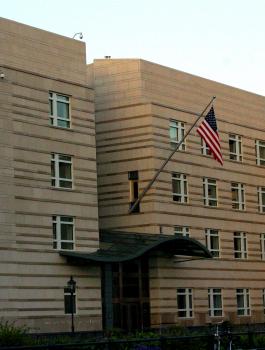 سفارة واشنطن بالخرطوم تلغي حفلاً موسيقياً خشية من الغضب الشعبي