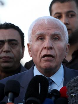 عزام الاحمد ووفد الفصائل الى غزة 