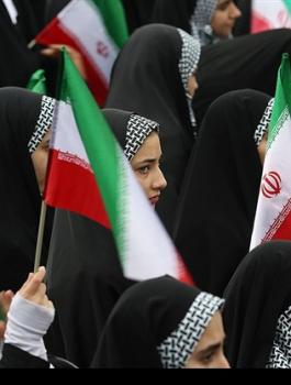 الثورة في ايران 