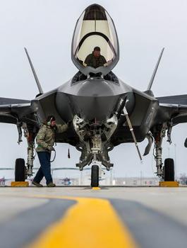 الانفاق العسكري الامريكي 