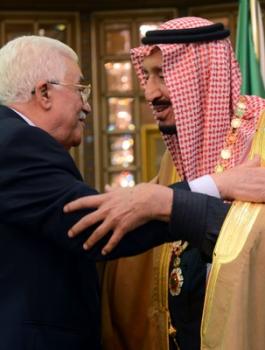 عباس والملك سلمان 