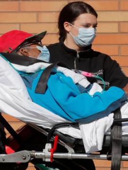 1586196915_وفيات-كورونا-تتجاوز-70-ألفا..-الخوف-يعود-للصين-وتقرير-صادم