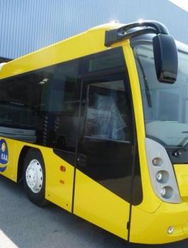 باصات حديثة في الضفة الغربية 