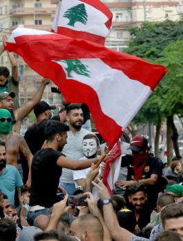 تيار المستقبل والحريري والتظاهرات في لبنان 