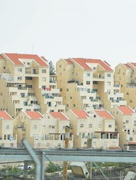 بناء وحدات استيطانية 