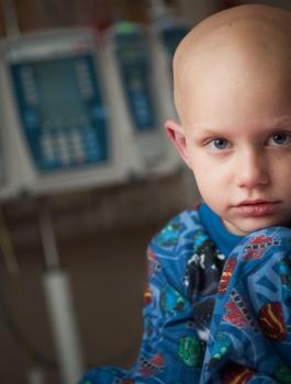 المخابرات الأمريكية تخفي منذ 30 عاماً دراسة قد تحدث ثورة في علاج السرطان!