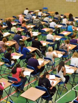 الغاء الامتحانات الكتابية في جامعة كامبريدج 