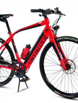 وزير فلسطيني يتوجه للعمل بالدراجة الهوائية 