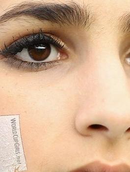 algerian-girl_world-cup-2010