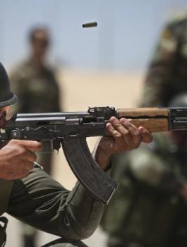 اعتقال شابين خطفا مواطن وعذباه في نابلس 