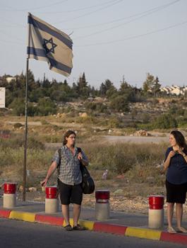 ActiveStills1402943384bmxau