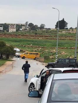 اغلاق الطرق المؤدية الى النبي صالح 