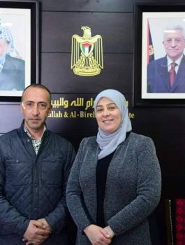 رجل اعمال من رام الله يعفي 70 اسرة من الاجرة الشهرية  