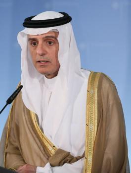 كيف فسّر الجبير ملابسات استقالة الحريري من الرياض وتراجعه عنها من بيروت؟!