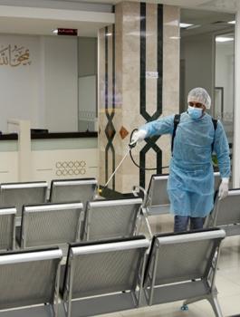 الاسلامي الفلسطين يعقم مكاتبه وفروعه 