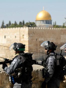 اسرائيل تشترط تزوديها بأسماء حراس الأقصى المنوي تعيينهم