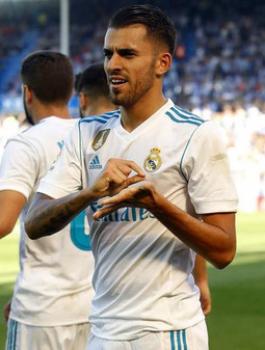 نجم ريال مدريد "المهمل" يهدد زيدان بكشف الحقائق