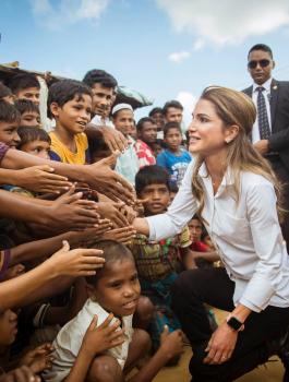 الملكة رانيا تزور مخيمات اللاجئيين الروهينغا 