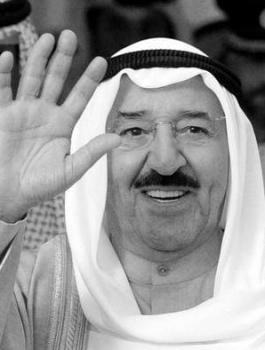 اقامة صلاة الغائب على روح امير الكويت في المسجد الاقصى 