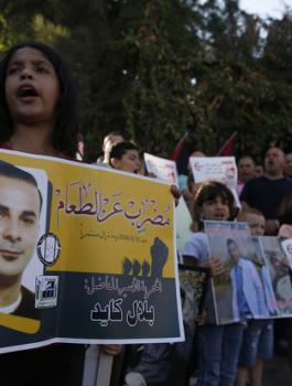 اضراب الاسرى في سجون الاحتلال 