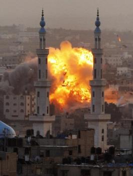 قصف سيارة في غزة