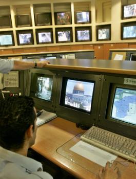 كاميرات مراقبة في القدس 