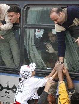 وفد إسرائيلي يغادر للقاهرة لاستكمال مباحثات التبادل