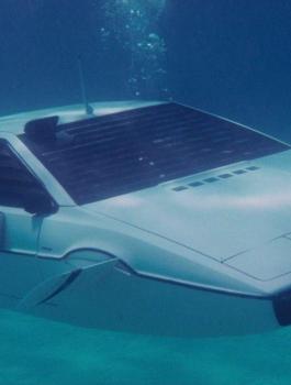 السيارة الغواصة 