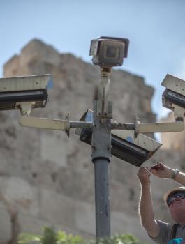 كاميرات مراقبة في القدس 
