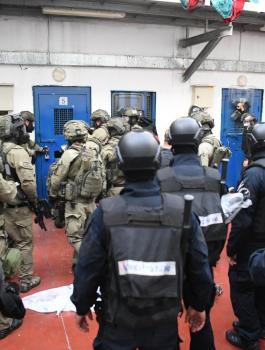 الاحتلال ينغص على الأسرى