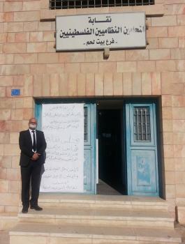 محام فلسطيني يعلن الإضراب عن الطعام والشراب 