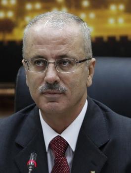 الحمد الله والدفاع المدني الفلسطيني 