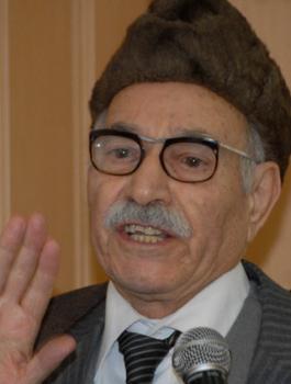 وزير الاوقاف الجزائري يطلق النار على زوجته 
