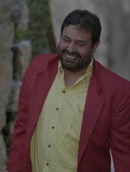 وطن على وتر  رؤيا 