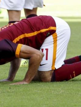 عائض القرني وسجدة محمد صلاح 