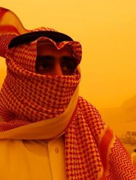 man-close-up_1363806i